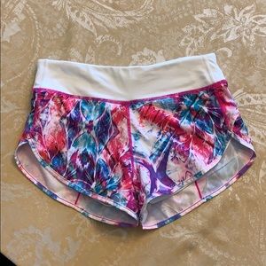 Lululemon shorts size 4